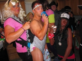 Illustration for article titled The Situation Where A Dallas Cowboys Cheerleader Appeared In Blackface For Halloween Will Probably Not End Well